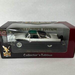 Collectors Edition! Die Cast Metal, 1955 Ford Crown Victoria 👑